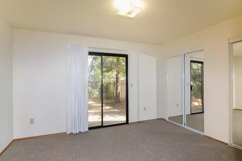877 Monarch Ct, Redding, CA 96003 photo 6