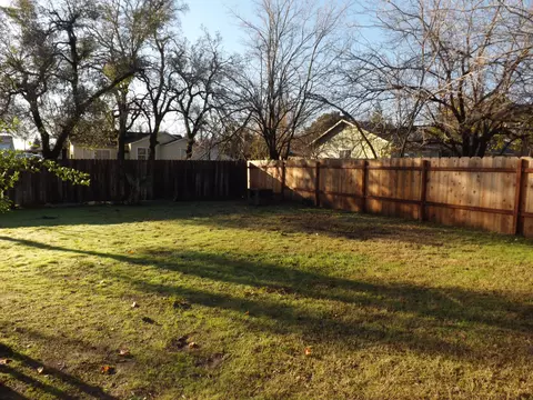 1725 Roanoke Ave, Redding, CA 96001 photo 25