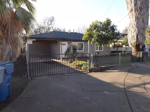 1725 Roanoke Ave, Redding, CA 96001 photo 3