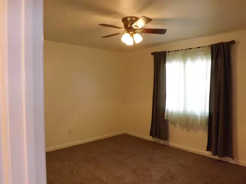 1725 Roanoke Ave, Redding, CA 96001 photo 7