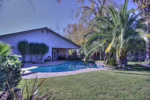 486 Rivella Vista Dr, Redding, CA 96001 photo 6