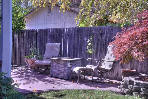 486 Rivella Vista Dr, Redding, CA 96001 photo 5
