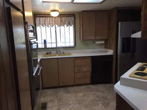4513 Honeycomb Way, Redding, CA 96003 photo 5