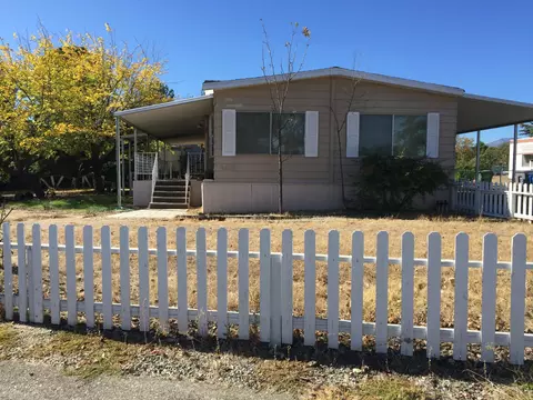 4513 Honeycomb Way, Redding, CA 96003 photo 1