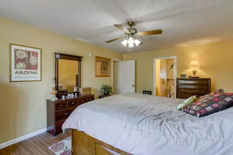 9057 Stillwater Rd, Redding, CA 96002 photo 23