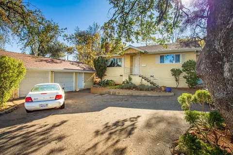 1195 Magnolia Ave, Redding, CA 96001 photo 2