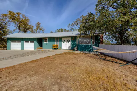 9562 Ink Dr, Redding, CA 96003 photo 2