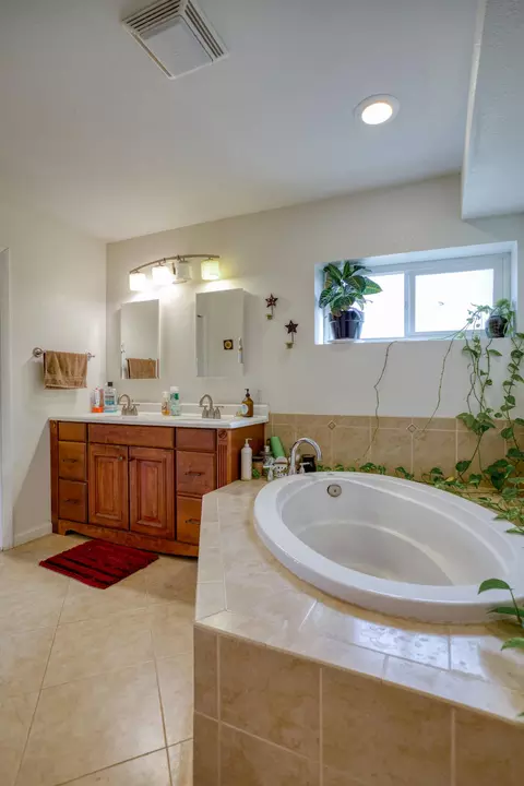 9562 Ink Dr, Redding, CA 96003 photo 38