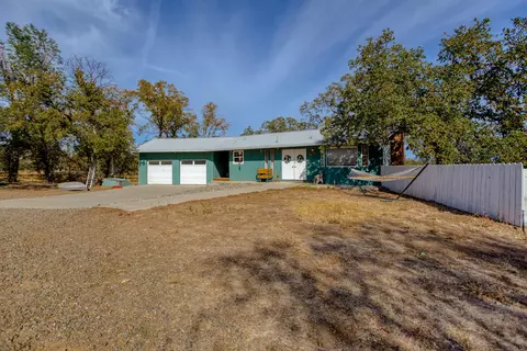 9562 Ink Dr, Redding, CA 96003 photo 4