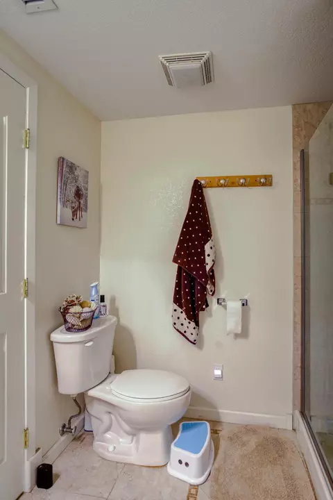 9562 Ink Dr, Redding, CA 96003 photo 28