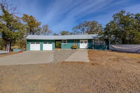 9562 Ink Dr, Redding, CA 96003 photo 3