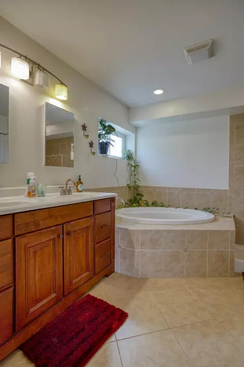9562 Ink Dr, Redding, CA 96003 photo 36