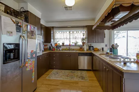 9562 Ink Dr, Redding, CA 96003 photo 18