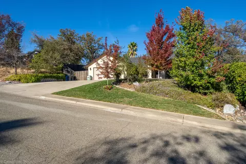 4626 Corita Pl, Redding, CA 96001 photo 4