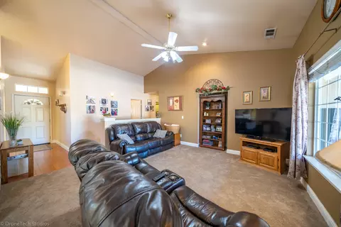 4626 Corita Pl, Redding, CA 96001 photo 10