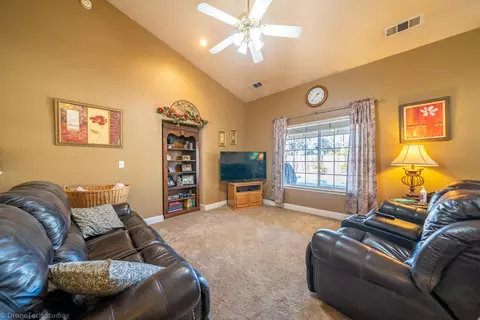 4626 Corita Pl, Redding, CA 96001 photo 9