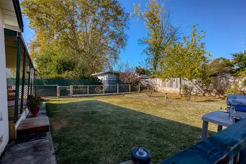 2340 Hawn Ave, Redding, CA 96002 photo 17