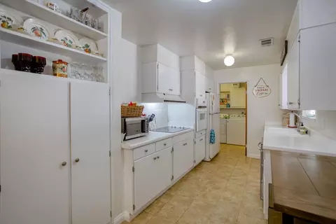 2340 Hawn Ave, Redding, CA 96002 photo 3
