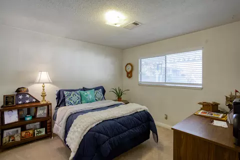 2340 Hawn Ave, Redding, CA 96002 photo 10