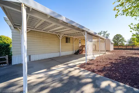 4533 White River Dr, Redding, CA 96003 photo 4