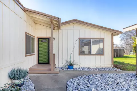 145 Gurnsey Ave, Red Bluff, CA 96080 photo 4