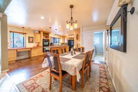 1553 Arroyo Mnr, Redding, CA 96003 photo 7