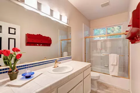 2572 Castlewood Dr, Redding, CA 96002 photo 20