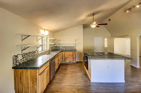 8924 Chaparral Dr, Redding, CA 96001 photo 10