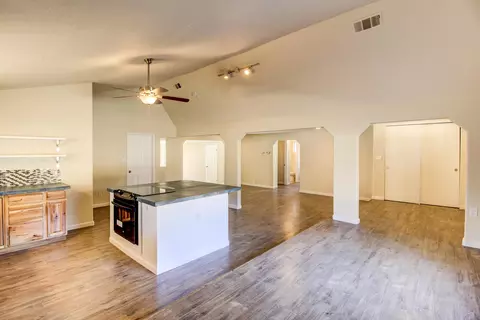 8924 Chaparral Dr, Redding, CA 96001 photo 9