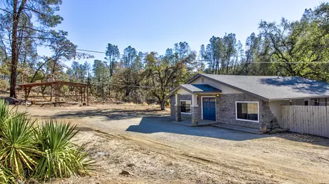 8924 Chaparral Dr, Redding, CA 96001 photo 4