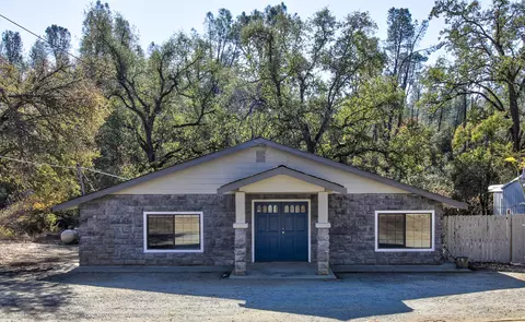 8924 Chaparral Dr, Redding, CA 96001 photo 1