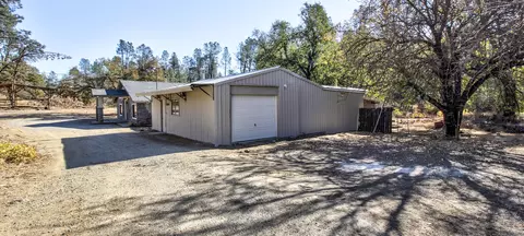 8924 Chaparral Dr, Redding, CA 96001 photo 3