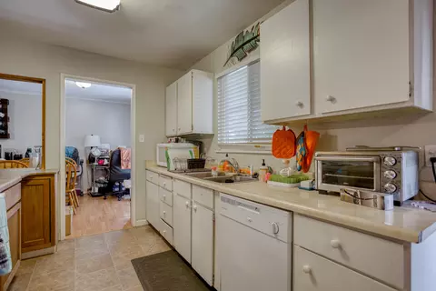 2928 Regal Ave, Redding, CA 96002 photo 9