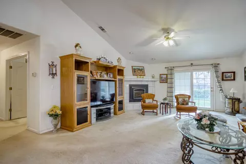 3828 Eagle Pkwy, Redding, CA 96001 photo 5