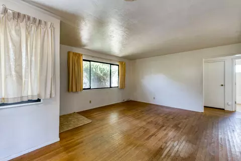 2463 Ramona Pl, Redding, CA 96002 photo 3