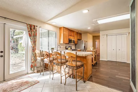 6886 Creekside St, Redding, CA 96001 photo 4