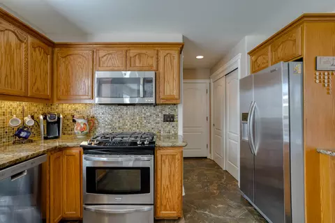 7350 Quiet Dr, Anderson, CA 96007 photo 6