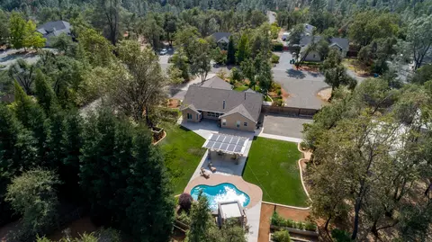 7350 Quiet Dr, Anderson, CA 96007 photo 2