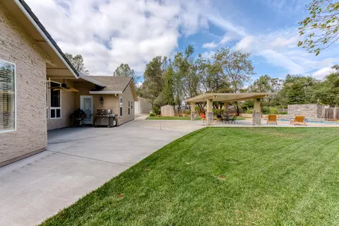 7350 Quiet Dr, Anderson, CA 96007 photo 25