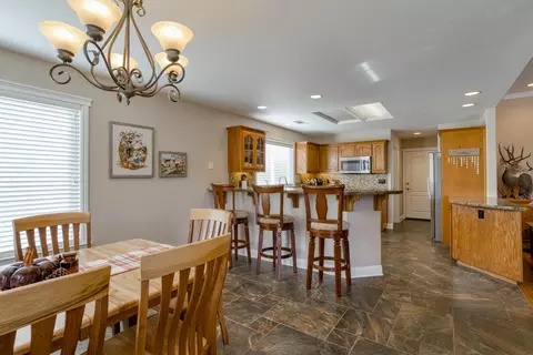 7350 Quiet Dr, Anderson, CA 96007 photo 8