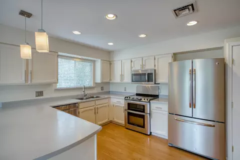 1772 Riviera Dr, Redding, CA 96001 photo 7