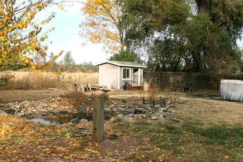19530 Medo Vale Ln, Redding, CA 96002 photo 36