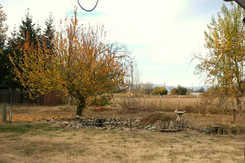 19530 Medo Vale Ln, Redding, CA 96002 photo 37