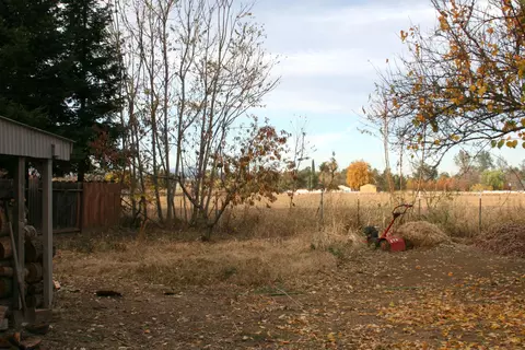 19530 Medo Vale Ln, Redding, CA 96002 photo 39