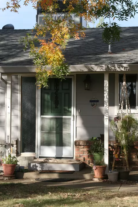 19530 Medo Vale Ln, Redding, CA 96002 photo 5