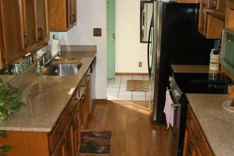 19530 Medo Vale Ln, Redding, CA 96002 photo 13