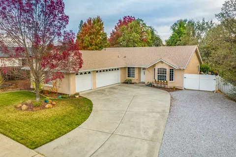 19321 Kinene Ct, Redding, CA 96003 photo 1