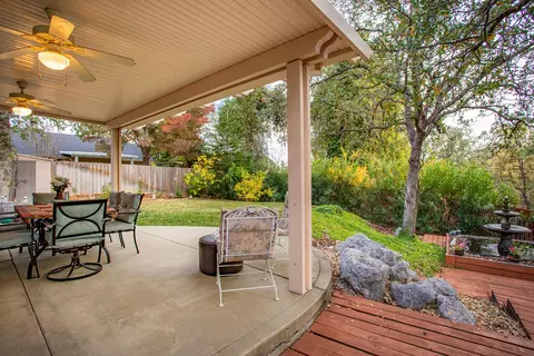 19321 Kinene Ct, Redding, CA 96003 photo 23