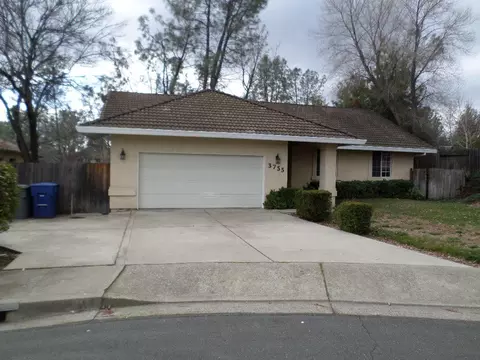 3755 Rushmore Dr, Redding, CA 96001 photo 2