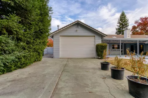 2819 Lake Redding Dr, Redding, CA 96003 photo 34